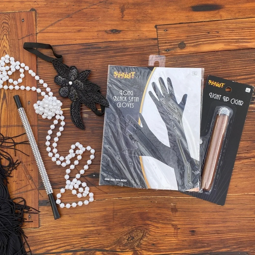 Spirit Black Flapper Costume Kit with bonus items - Picture 2 of 3